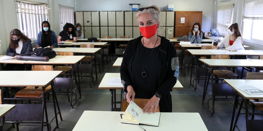 Aulas presenciais sim, com condições de segurança