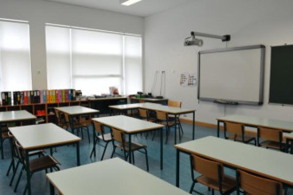 Aprovada proposta do Bloco para todos os professores deslocados ganharem subsídio de deslocação