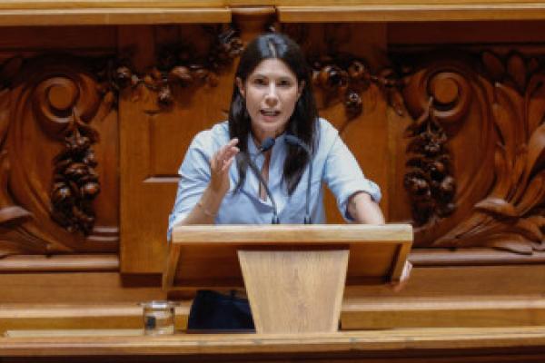 Alterações à lei da nacionalidade são “cruéis” e “um ato de desumanização”